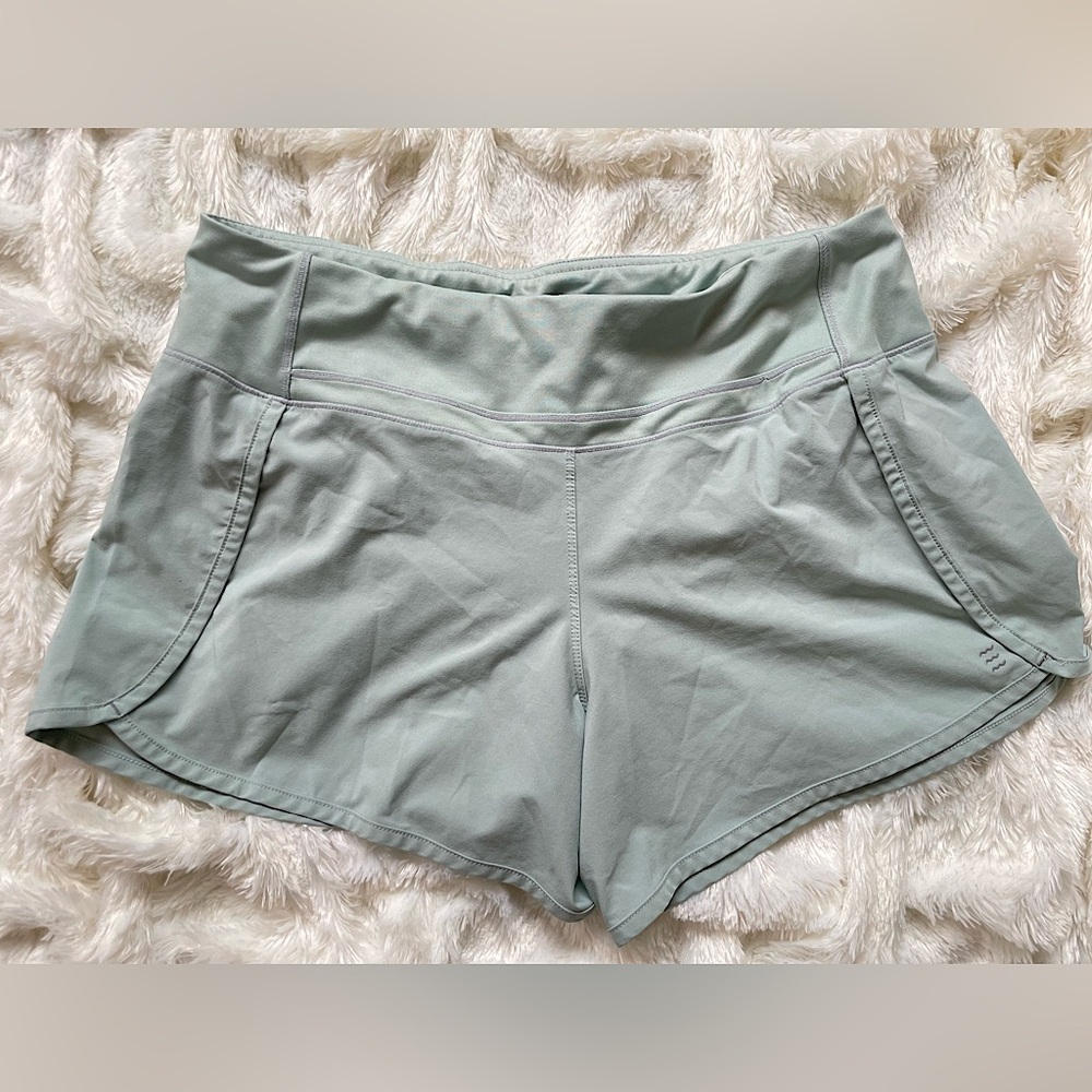 Free fly Women's athletic shorts